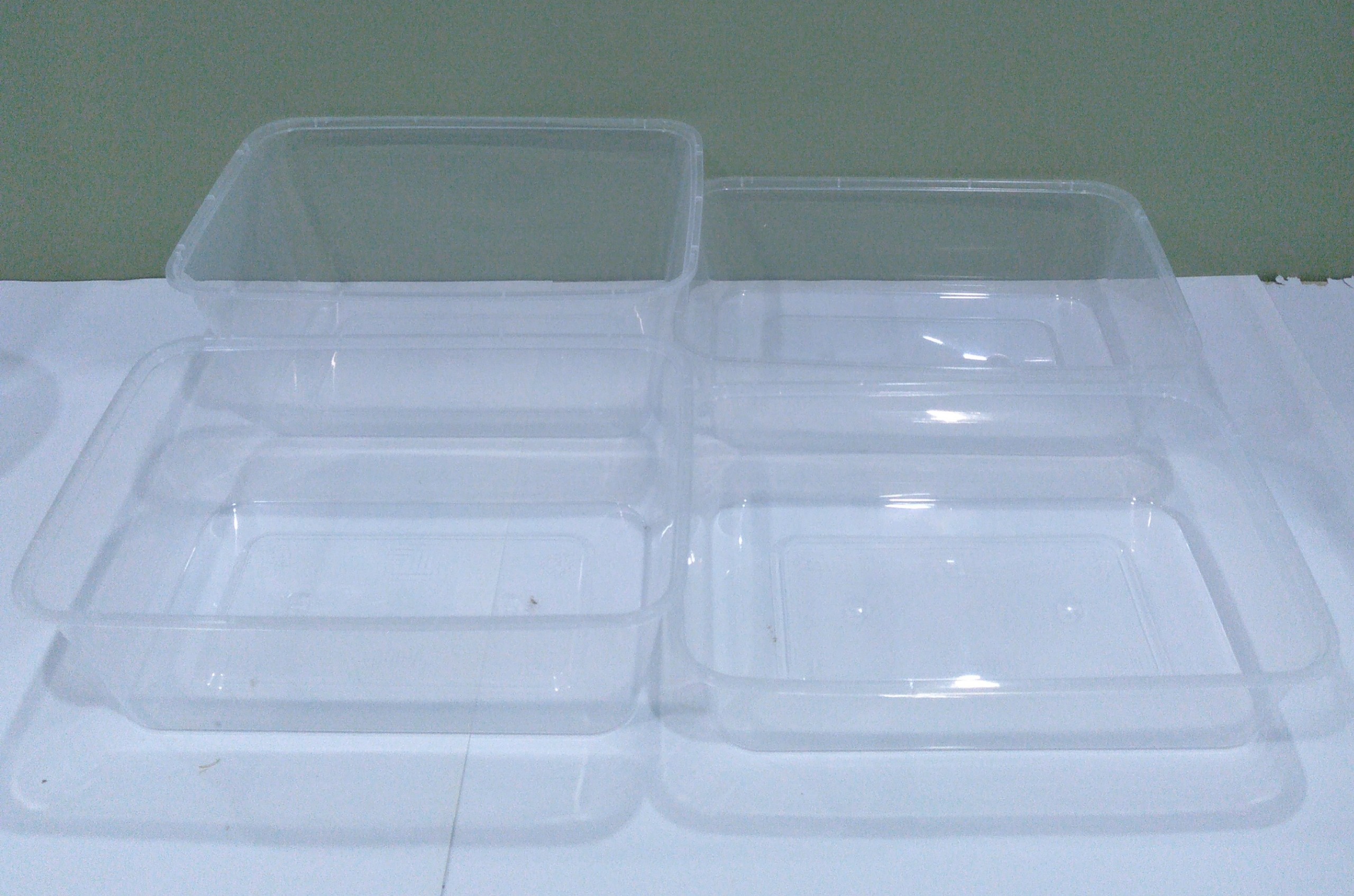 Hộp nhựa microwave vuông 650ml