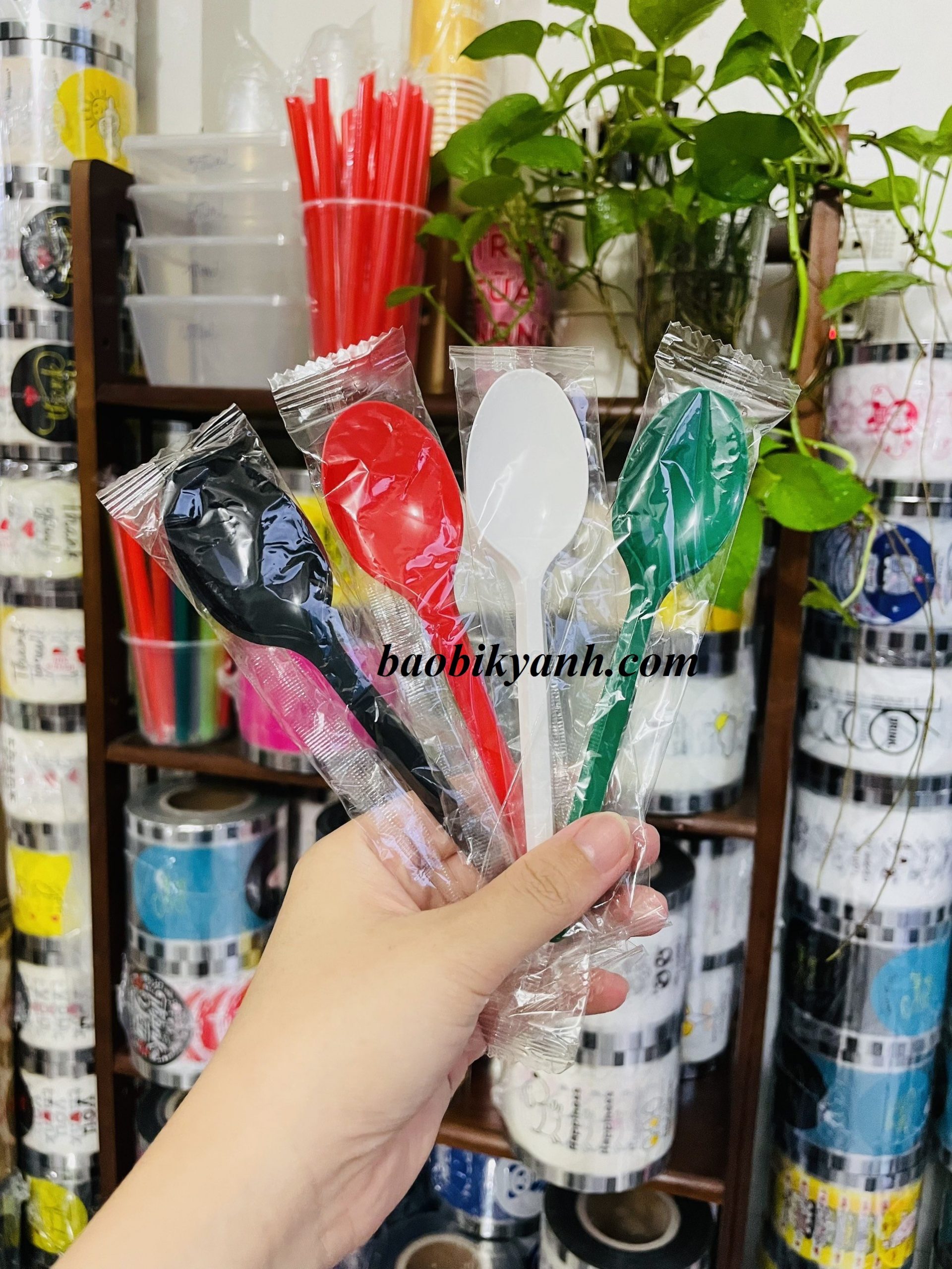 muỗng nhựa tiệt trùng